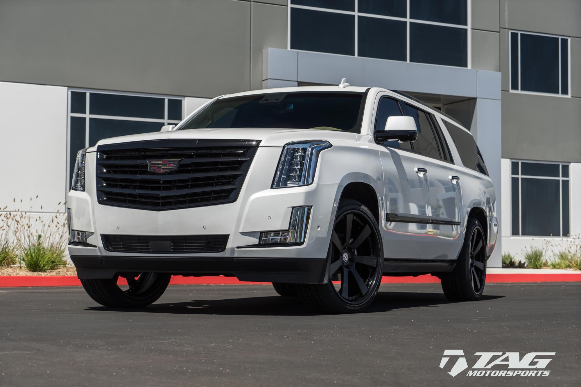 Escalade Esv With A Touch Of Style Hre Belltech Tag